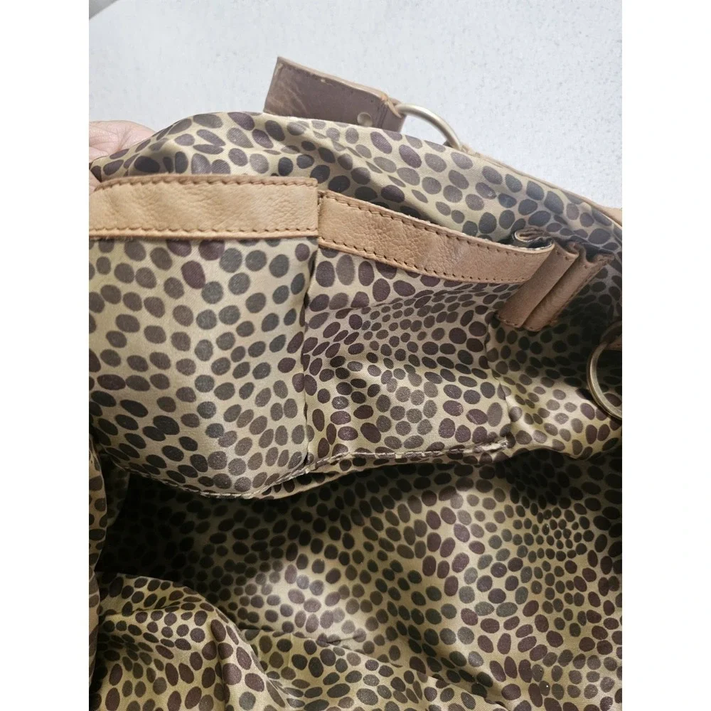 Sigrid Olsen Vintage HoBo Camel Color Leather‎ Shoulder Bag Good Clean
